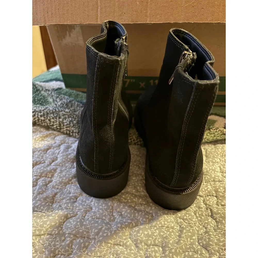 Blondo Moona Ankle Boots Women 6M Black Waterproof Suede Lug Sole MOON01SD